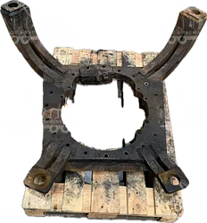 Cabin leveling frame John Deere 1110E F075561