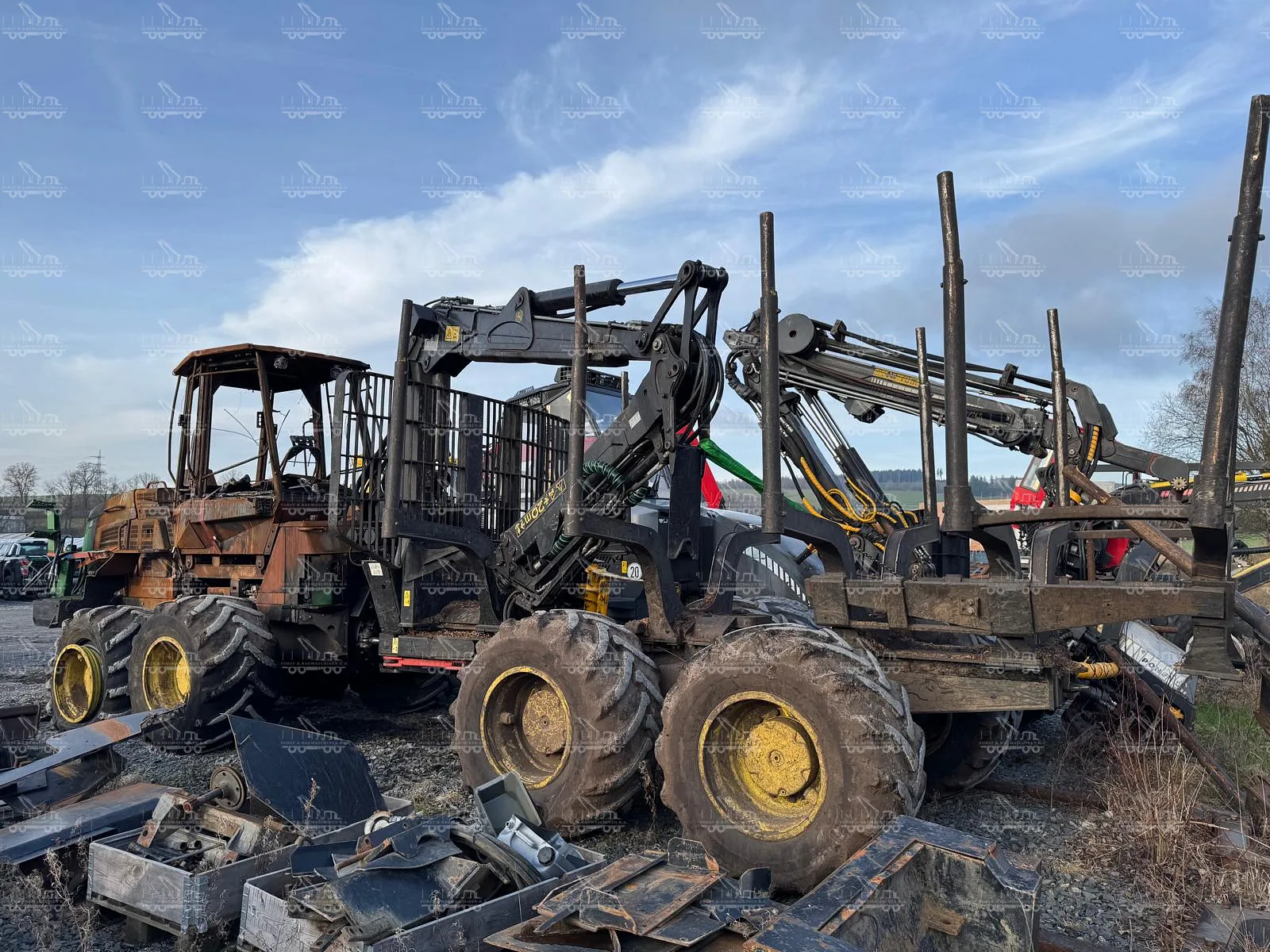 John Deere 1210G with CF7 crane